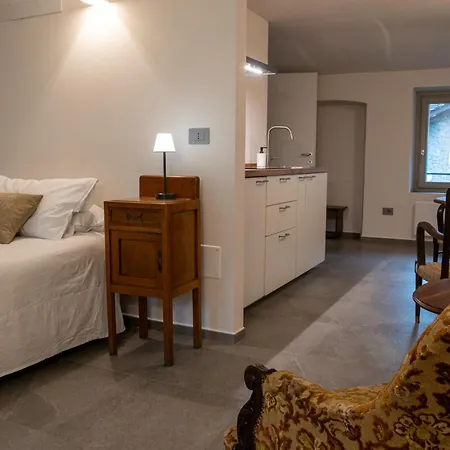 Lacalma - Casadelresto * Gaiola