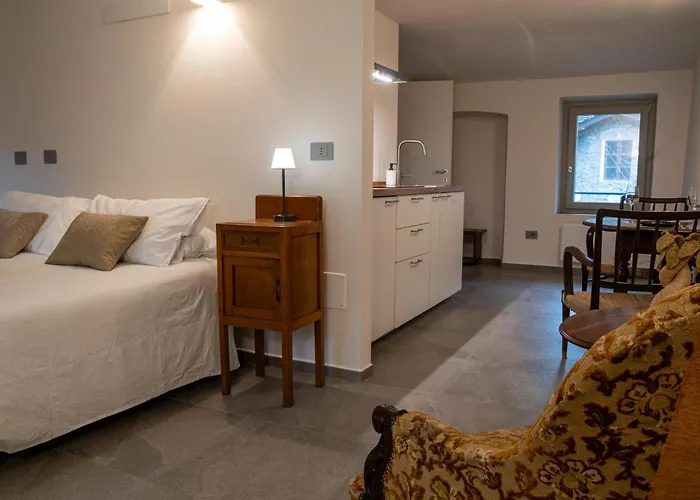 Lacalma - Casadelresto * Gaiola